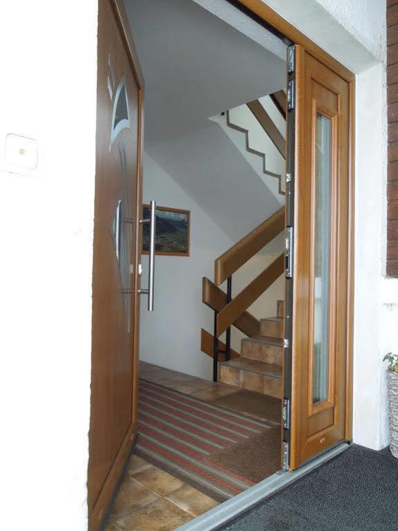 Haus Bergkranz Panzió Lermoos Kültér fotó